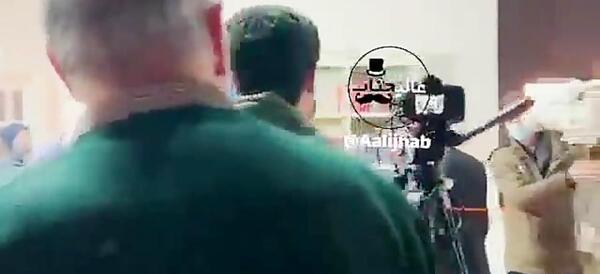 عکس پشت صحنه عروسک گردانی مهمونی