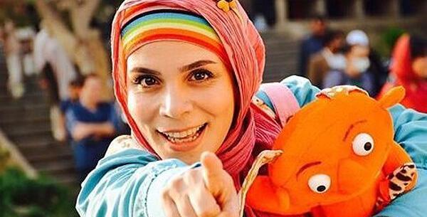 عکس پشت صحنه عروسک گردانی مل مل