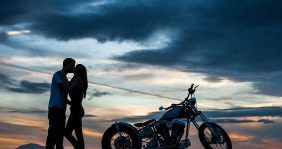 بهترین عکس های عاشقانه برای پروفایل