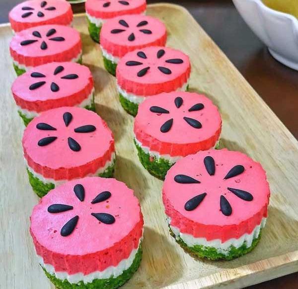 عکس کیک شب یلدا هندوانه