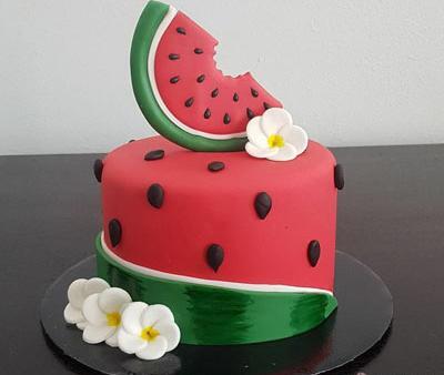 عکس کیک شب یلدا هندوانه