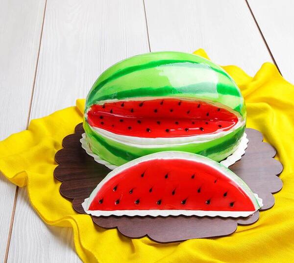 عکس کیک شب یلدا هندوانه ای