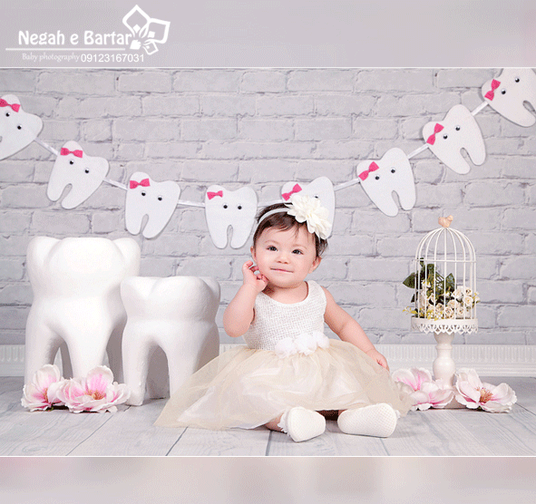 عکس یک ماهگی نوزاد در اتلیه
