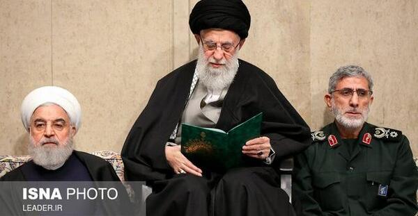 بهترین عکس رهبر با سردار سلیمانی
