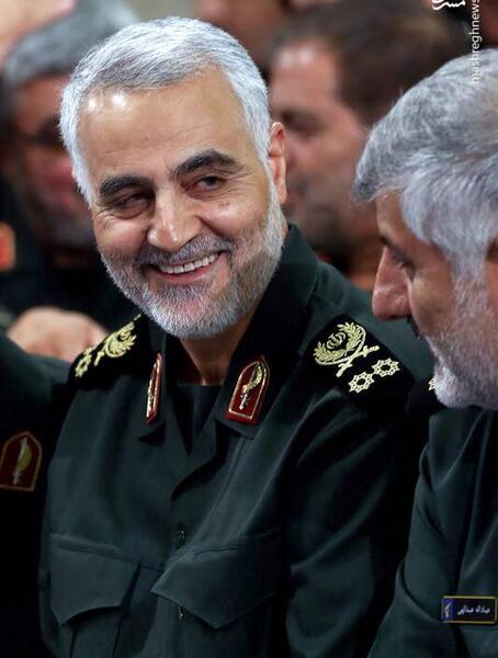 بهترین عکس رهبر با سردار سلیمانی