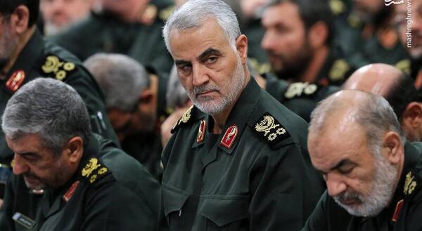 بهترین عکس رهبر با سردار سلیمانی