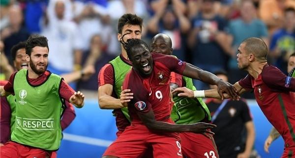 عکس قهرمانی پرتغال در یورو ۲۰۱۶