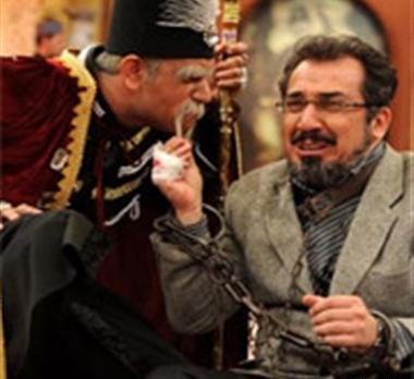 عکس پشت صحنه سریال قهوه تلخ جواد عزتی