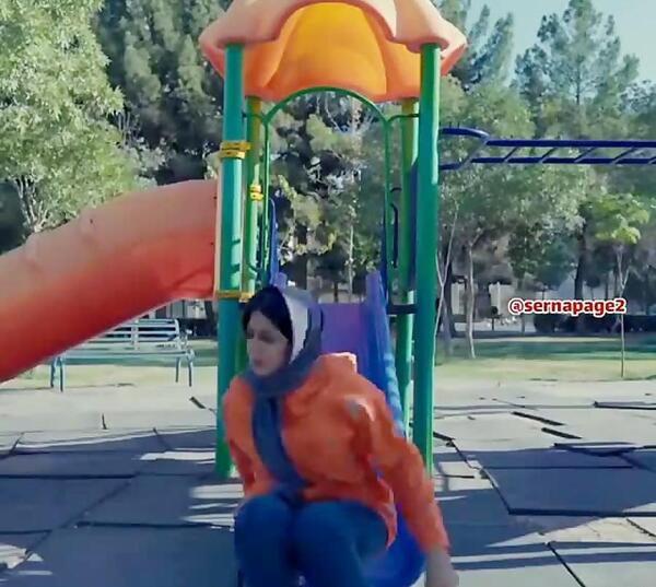 عکس پشت صحنه طنز های سرنا امینی