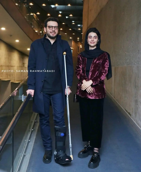 عکس لاله مرزبان در خارج