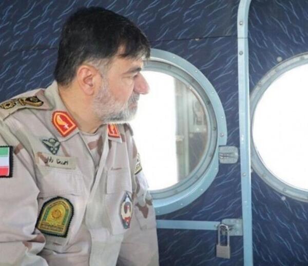 عکس سردار رادان با لباس مرزبانی
