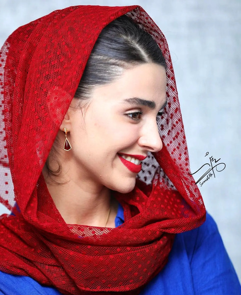 عکس بازیگر لاله مرزبان
