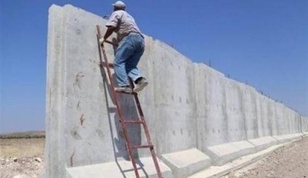 دیوار عکس مرز ایران و افغانستان