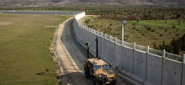 دیوار عکس مرز ایران و افغانستان