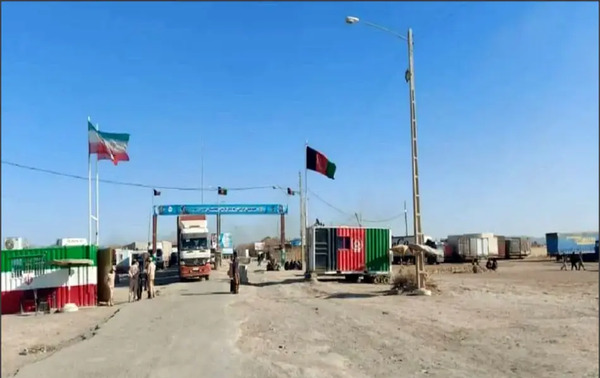 عکس سر مرز ایران و افغانستان