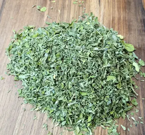 عکس سبزی مرزه خشک