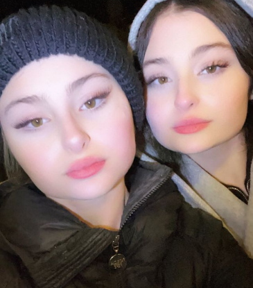عکس دوست پسرای سارا نیکا
