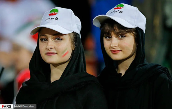 عکس دوست پسرای سارا نیکا