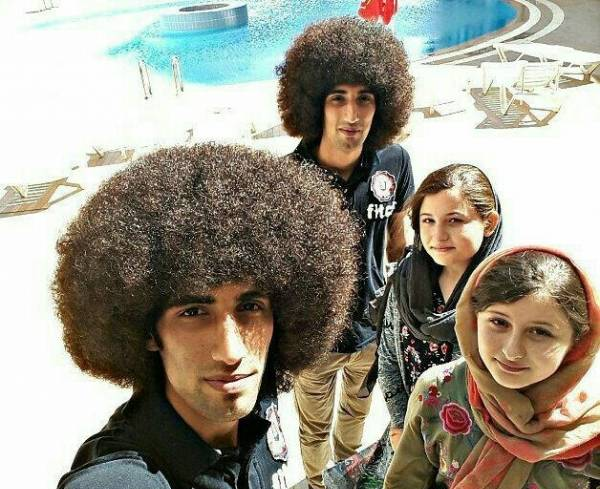 عکس دوست پسرای سارا نیکا
