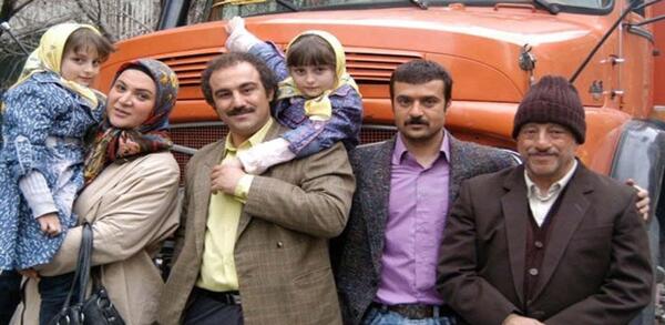 عکس سارا و نیکا با دوست پسراشون