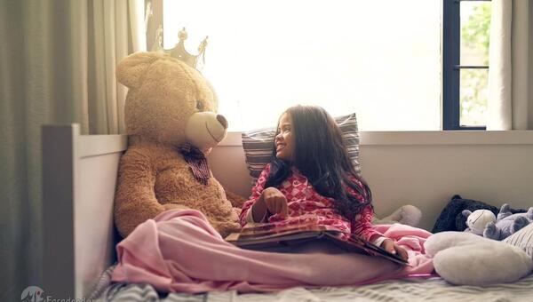 عکس دوست خیالی کودک