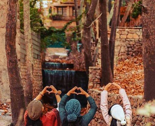 عکس سه دوست صمیمی بدون متن
