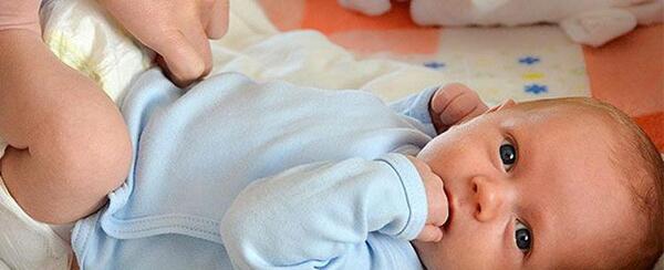 عکس بعد از افتادن حلقه ختنه نی نی سایت