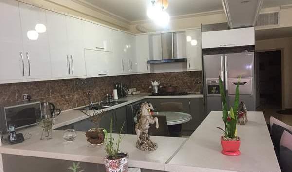 عکس داخل کابینت هاتون نی نی سایت