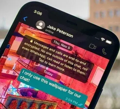 تغییر عکس صفحه چت واتساپ