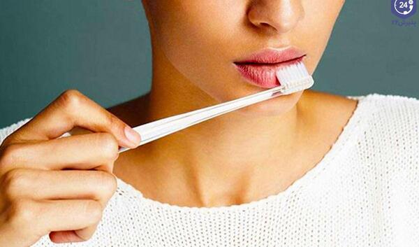 عکس پروتز لب نی نی سایت