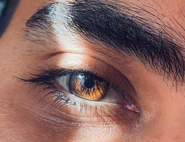 عکس مژه هاتون نی نی سایت