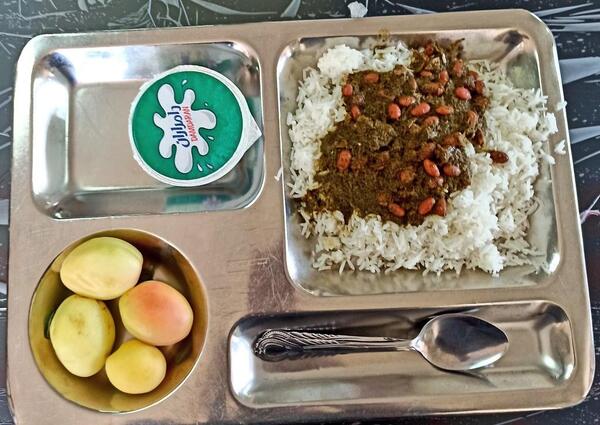 عکس غذای سلف دانشگاه نی نی سایت