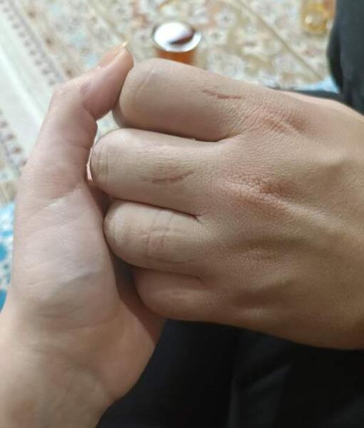 عکس دست عاشقانه نی نی سایت
