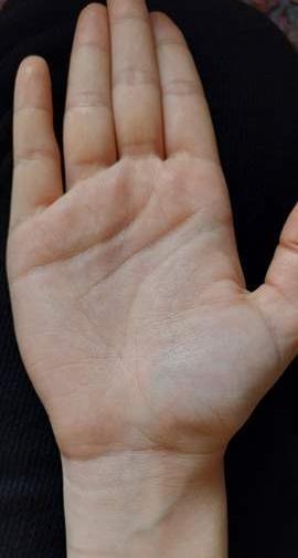 عکس کف دست نی نی سایت