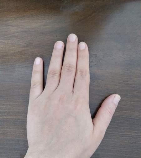 عکس کف دست نی نی سایت