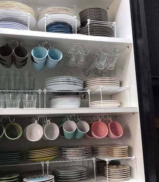 عکس از داخل کابینت آشپزخانه نی نی سایت