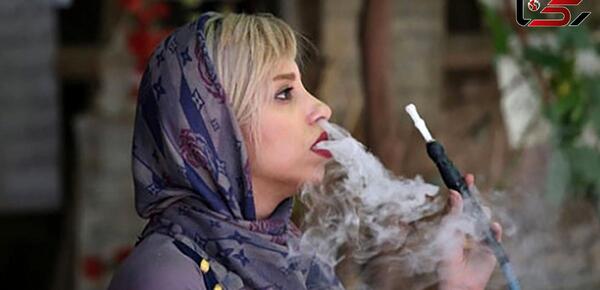 عکس استوری قلیون کشیدن دختر