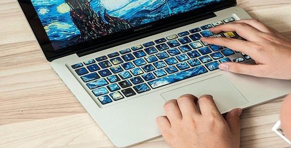 عکس نقاشی کیبورد لپ تاپ