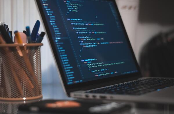 عکس بک گراند لپ تاپ با کیفیت بالا