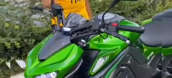 عکس موتور zx1000