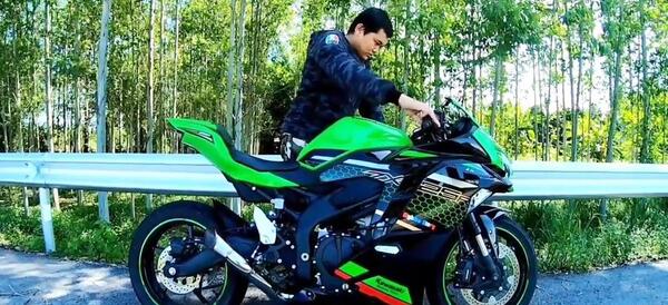 عکس موتور zxr 250