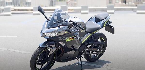 عکس موتور کاوازاکی z250