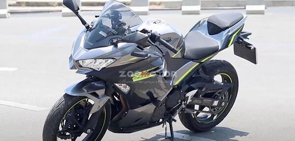 عکس موتور کاوازاکی نینجا z250