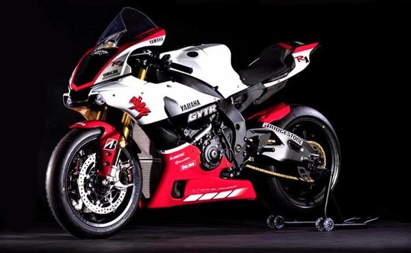 عکس موتور yamaha r1