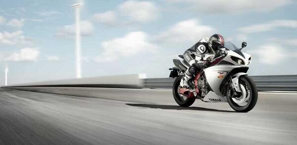 عکس موتور yamaha r1