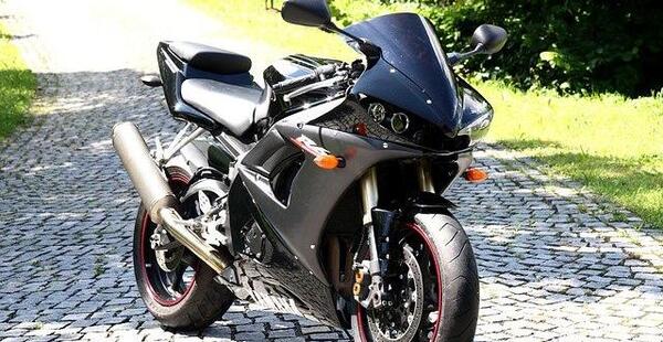 عکس موتور یاماها r6