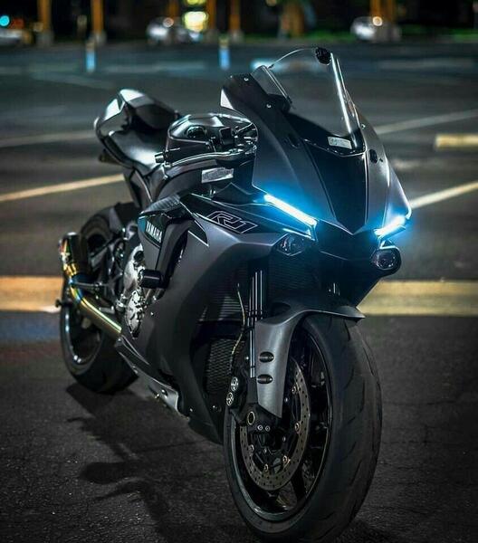 عکس موتور یاماها r6