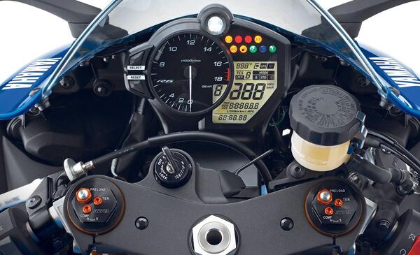 عکس موتور یاماها r6