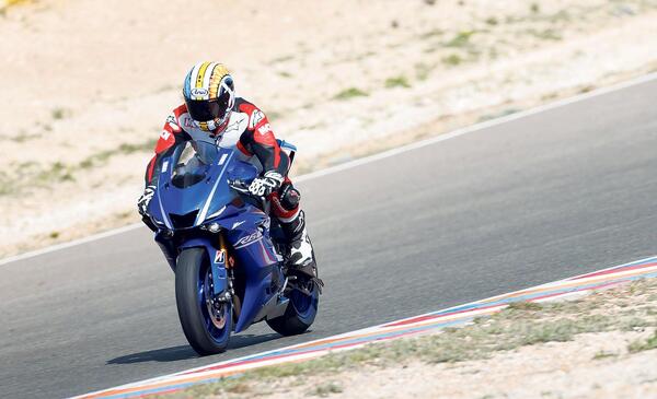 عکس موتور یاماها r6