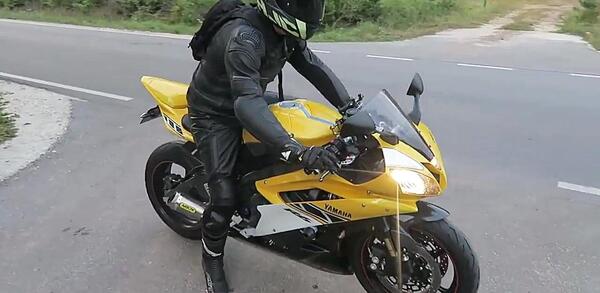 عکس موتور یاماها r6